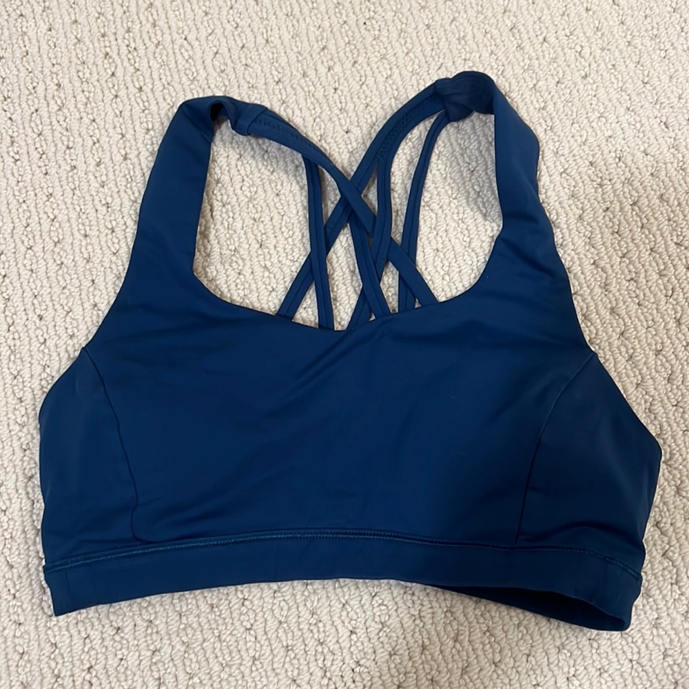 Lululemon sports bra size 6